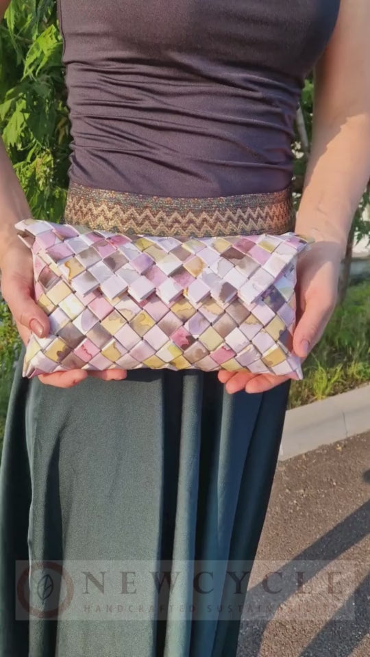 Handmade pastel clutch video demonstration. 
