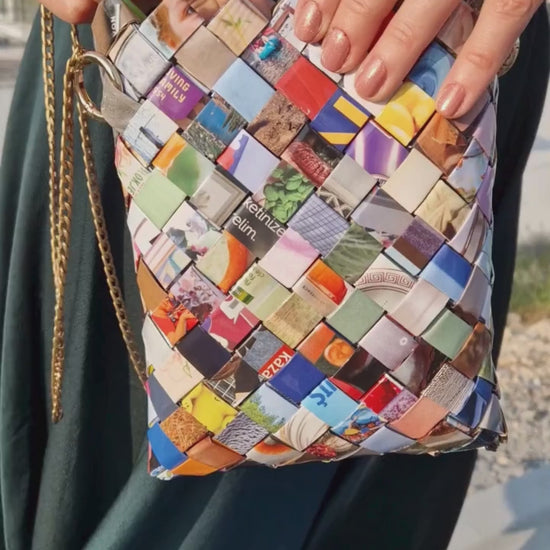 video preview of multicolor mosaic shoulder bag