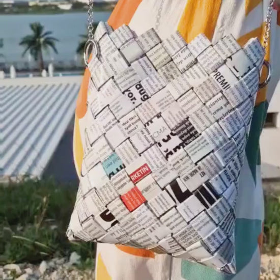 white_newspaper_woven_bag_video